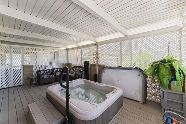 1223 Brentwood Way, Hemet, CA 92545
