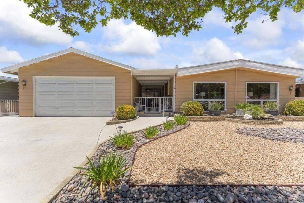 Image 12 of property listing at 1223 Brentwood Way, Hemet, CA 92545