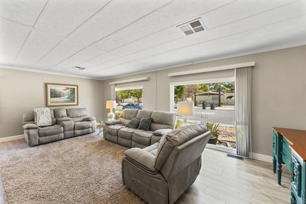 Image 25 of property listing at 1223 Brentwood Way, Hemet, CA 92545
