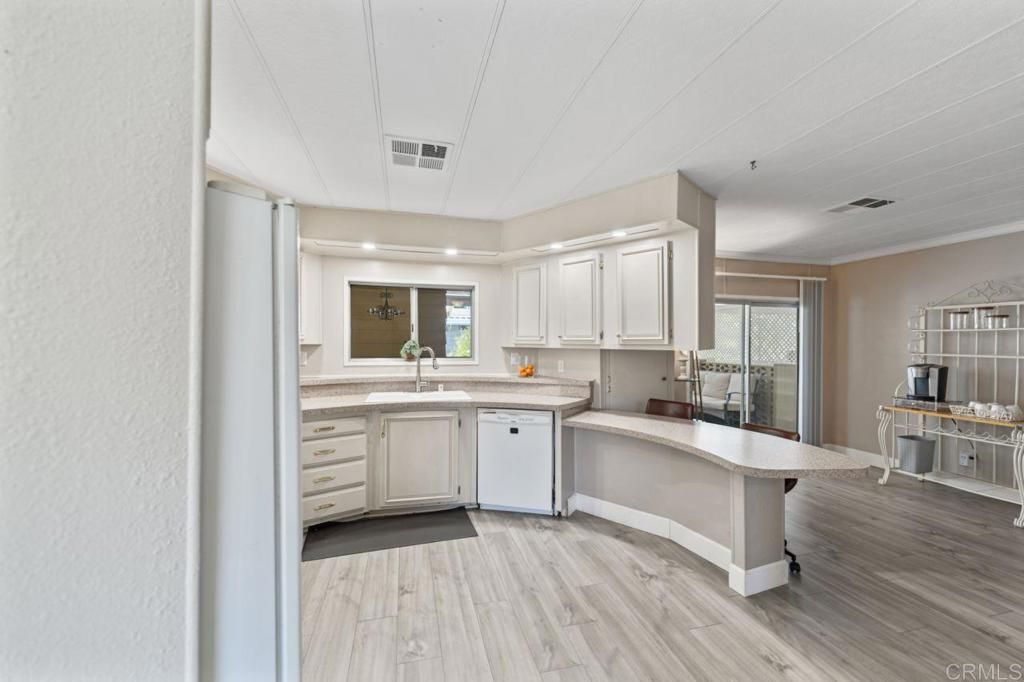 Image 29 of property listing at 1223 Brentwood Way, Hemet, CA 92545