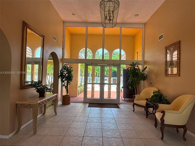 900 SW 9th Street Cir 103, Boca Raton, FL 33486
