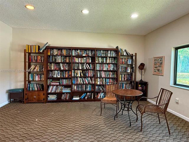 900 SW 9th Street Cir 103, Boca Raton, FL 33486