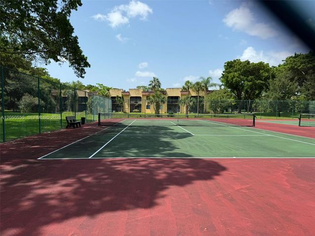 900 SW 9th Street Cir 103, Boca Raton, FL 33486