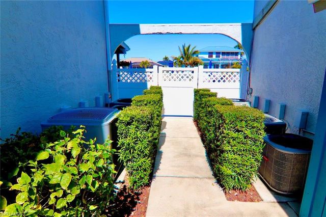 1515 SW 47th TER # 104, Cape Coral, FL 33914