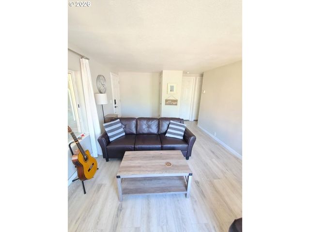 287 CANYON VIEW Dr, Lafayette, OR 97127