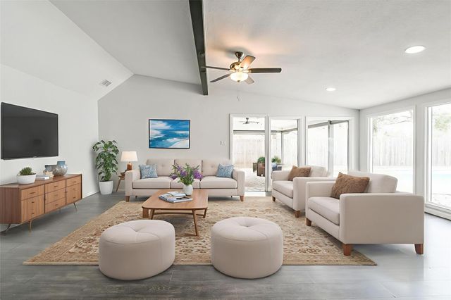 6002 Greenmont Drive, Houston, TX 77092
