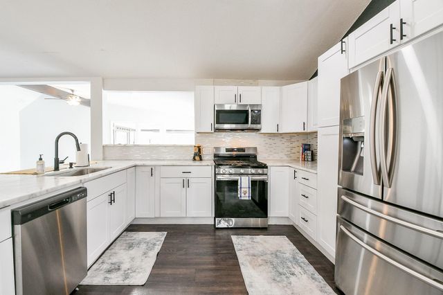 6002 Greenmont Drive, Houston, TX 77092