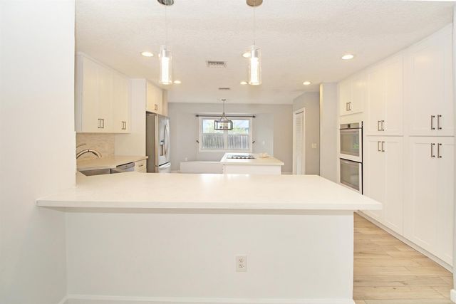 896 ROSE Court, Wellington, FL 33414