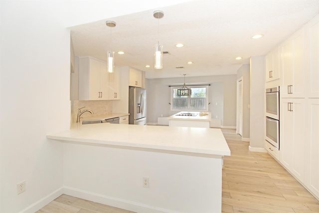 896 ROSE Court, Wellington, FL 33414
