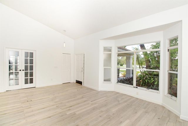 896 ROSE Court, Wellington, FL 33414