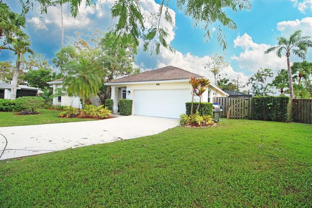 896 ROSE Court, Wellington, FL 33414
