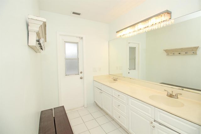 896 ROSE Court, Wellington, FL 33414