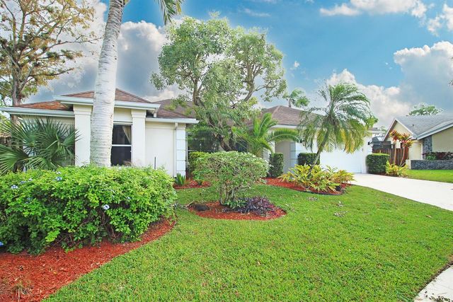 896 ROSE Court, Wellington, FL 33414
