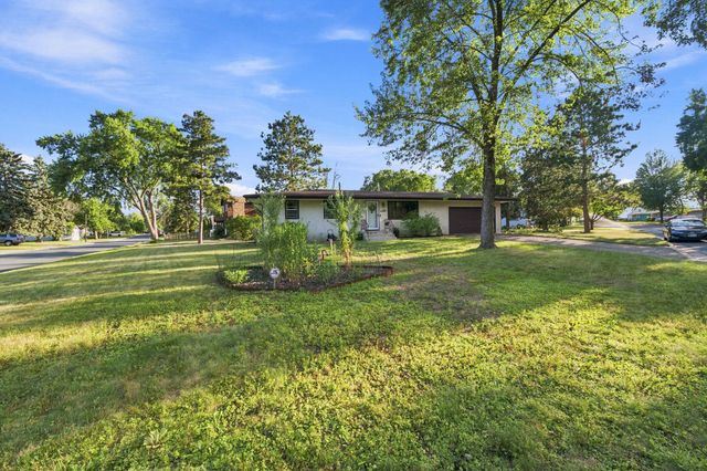 5324 Horizon Drive NE, Fridley, MN 55421