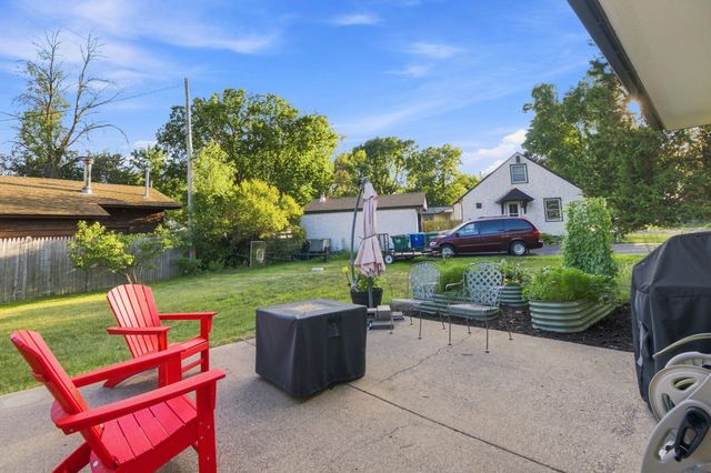 5324 Horizon Drive NE, Fridley, MN 55421