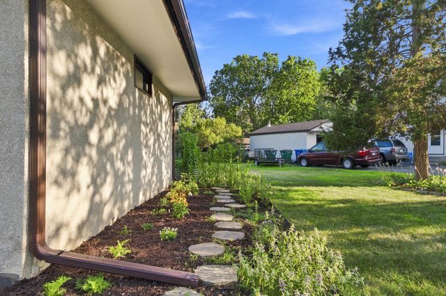 5324 Horizon Drive NE, Fridley, MN 55421