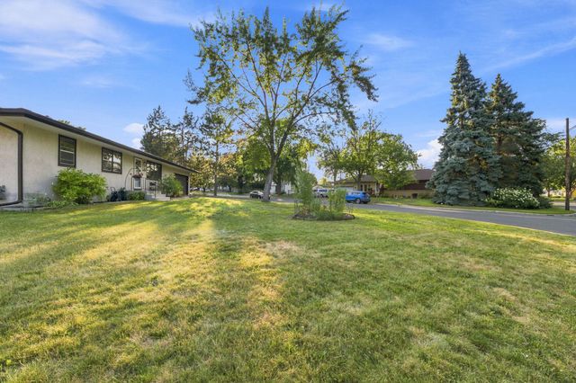 5324 Horizon Drive NE, Fridley, MN 55421