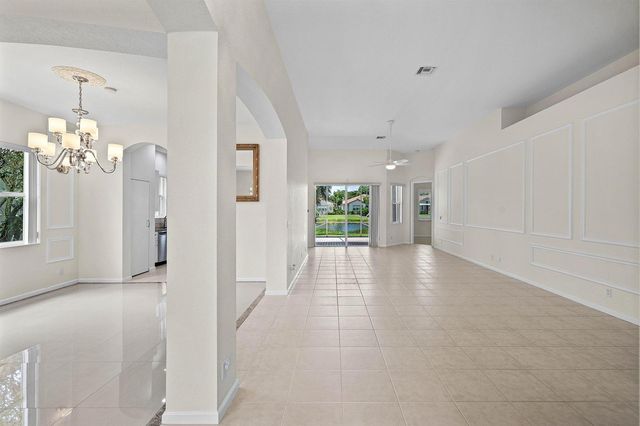 8891 Via Tuscany Drive, Boynton Beach, FL 33472