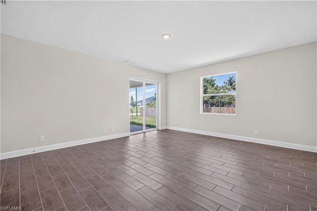 1911 NW 1st PL, Cape Coral, FL 33993