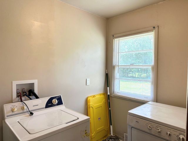 517 E Fisher Street, Carbondale, IL 62901