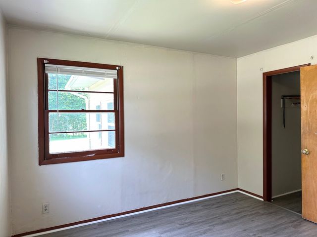 517 E Fisher Street, Carbondale, IL 62901