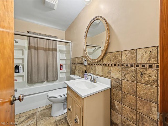 553 Judith Lane, Struthers, OH 44471