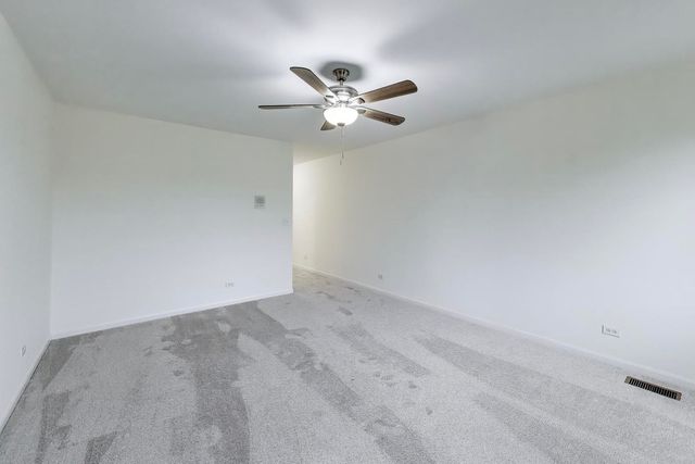 325 N Water Street 325, Batavia, IL 60510