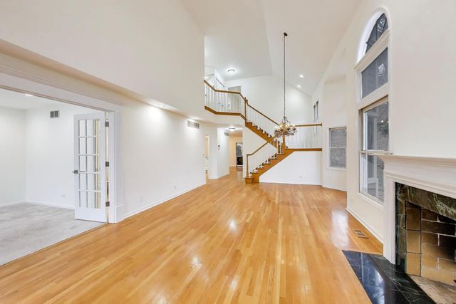 325 N Water Street 325, Batavia, IL 60510