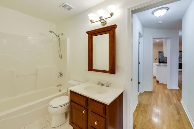 325 N Water Street 325, Batavia, IL 60510