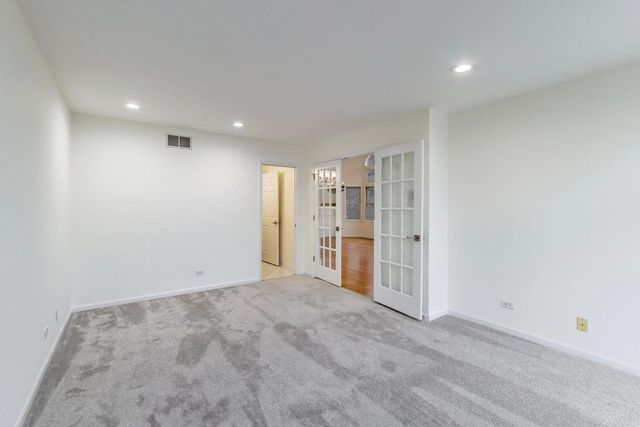 325 N Water Street 325, Batavia, IL 60510