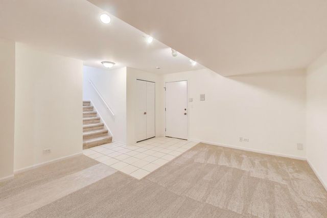 325 N Water Street 325, Batavia, IL 60510