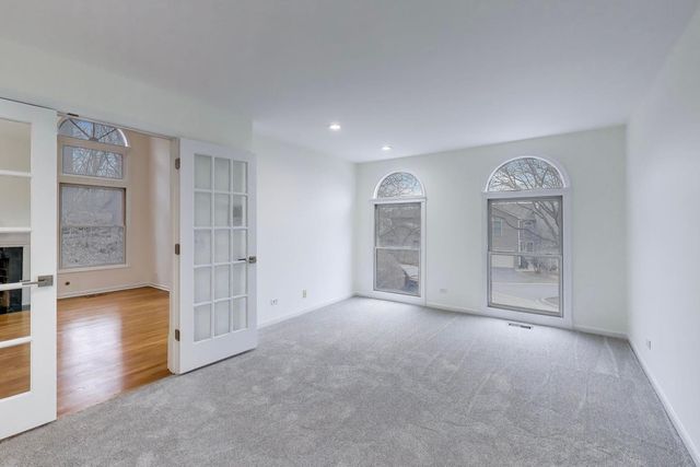 325 N Water Street 325, Batavia, IL 60510