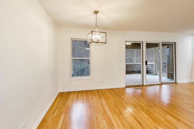 325 N Water Street 325, Batavia, IL 60510