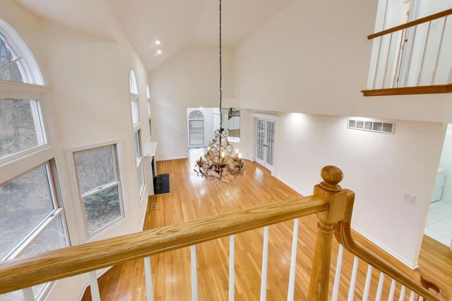 325 N Water Street 325, Batavia, IL 60510