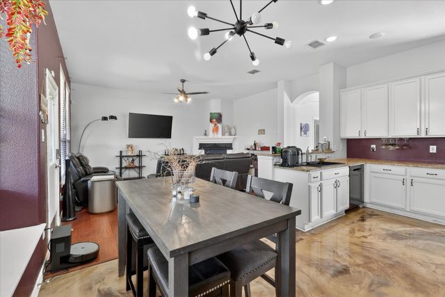 2501 Blossom Trail, Mansfield, TX 76063