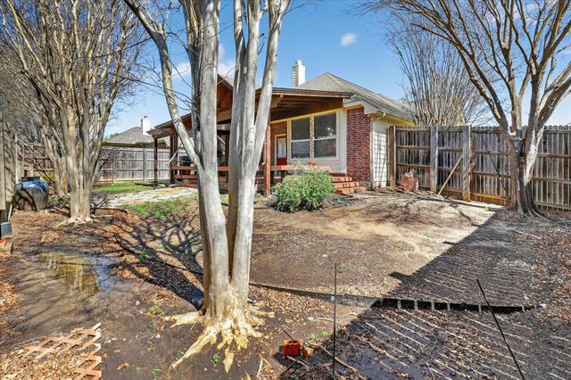 2501 Blossom Trail, Mansfield, TX 76063