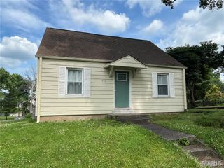 318 3rd Street, Winfield, MO 63389
