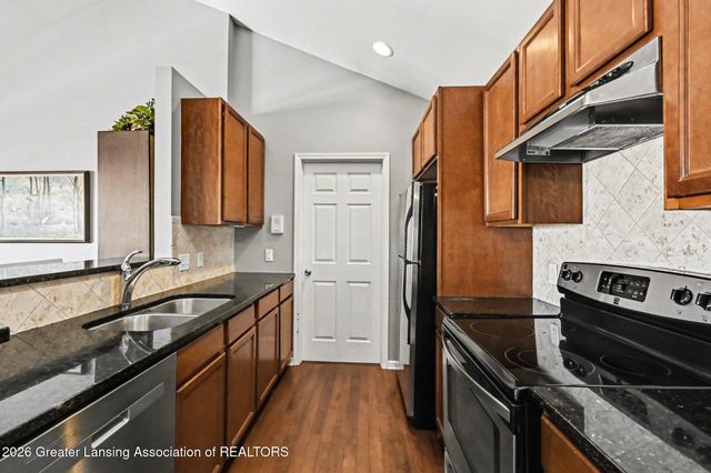 617 Worthington Drive, Lansing, MI 48906