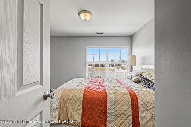 617 Worthington Drive, Lansing, MI 48906