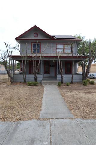 3907 Chestnut Street, Riverside, CA 92501