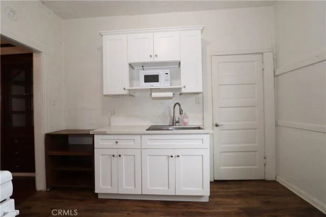 3907 Chestnut Street, Riverside, CA 92501