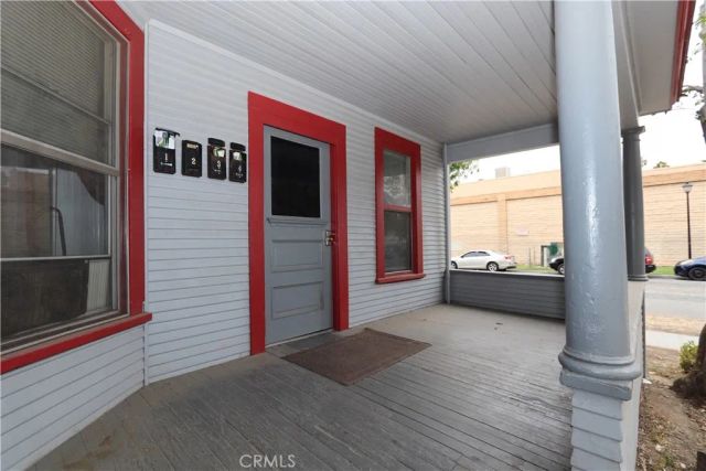 3907 Chestnut Street, Riverside, CA 92501