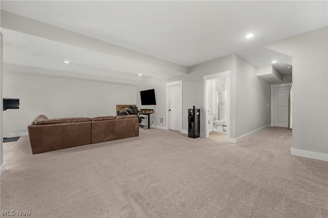 9235 Ledge View Terrace, Broadview Heights, OH 44147