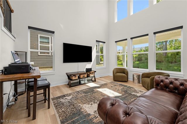 9235 Ledge View Terrace, Broadview Heights, OH 44147