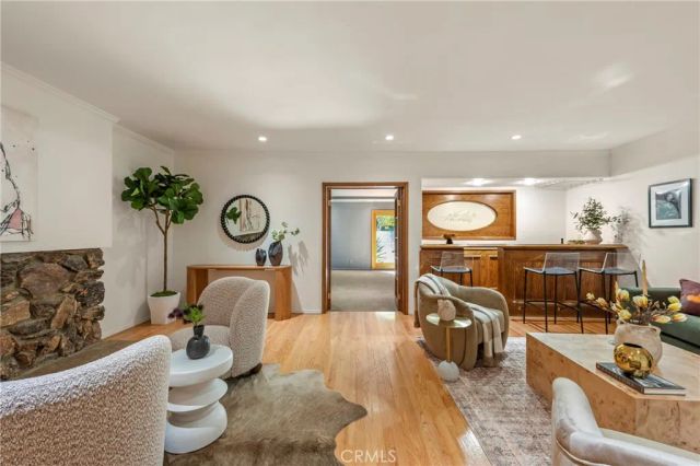 22548 Waterbury Street, Woodland Hills, CA 91364