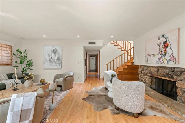 22548 Waterbury Street, Woodland Hills, CA 91364