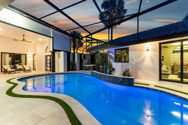 10563 Stonebridge Boulevard, Boca Raton, FL 33498