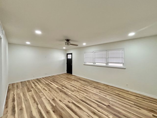 1214 E 18th St, Big Spring, TX 79720