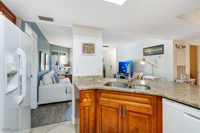 3180 Seasons WAY 907, Estero, FL 33928