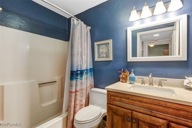 3180 Seasons WAY 907, Estero, FL 33928